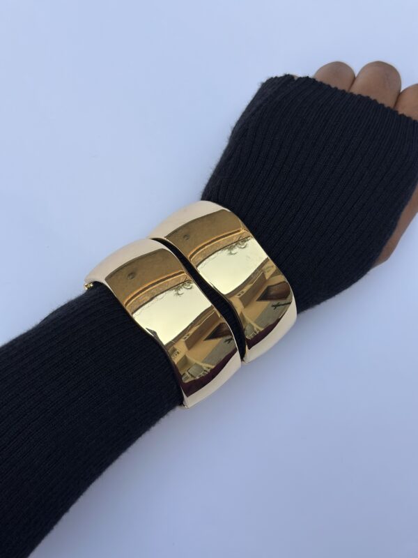JGB070 - BOLD BANGLE - Image 2