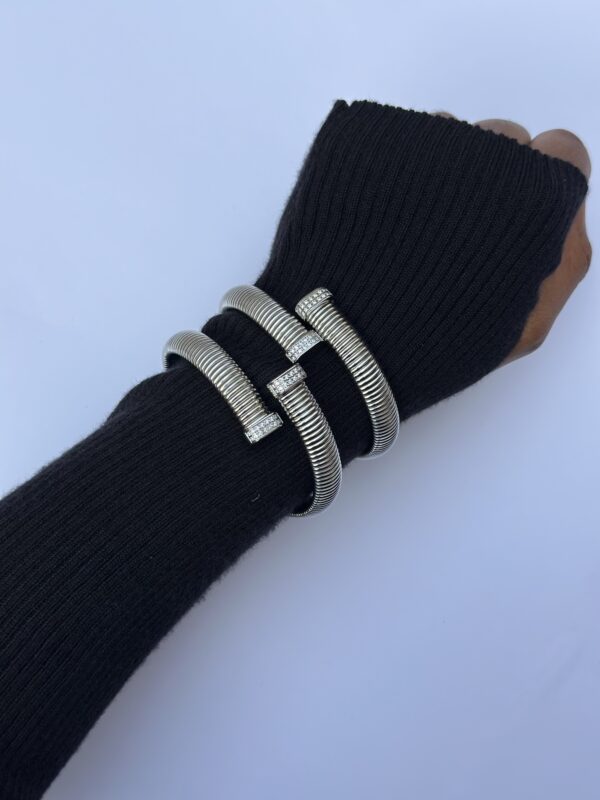 JCB020 - CLIP BANGLE