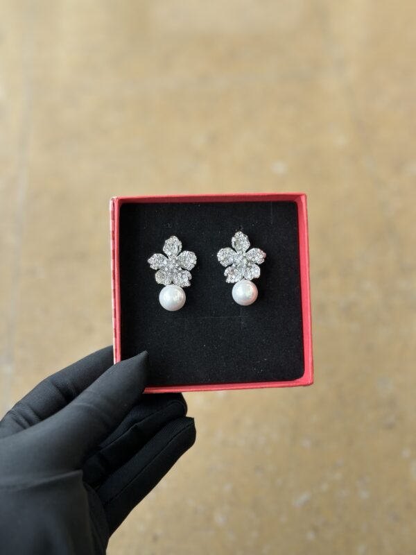 JZE038 - Zirconia Pearl Earring