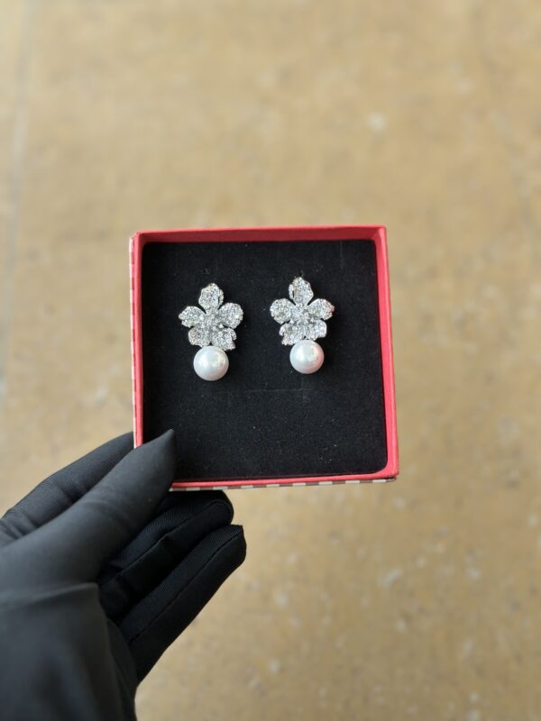 JZE038 - Zirconia Pearl Earring - Image 2