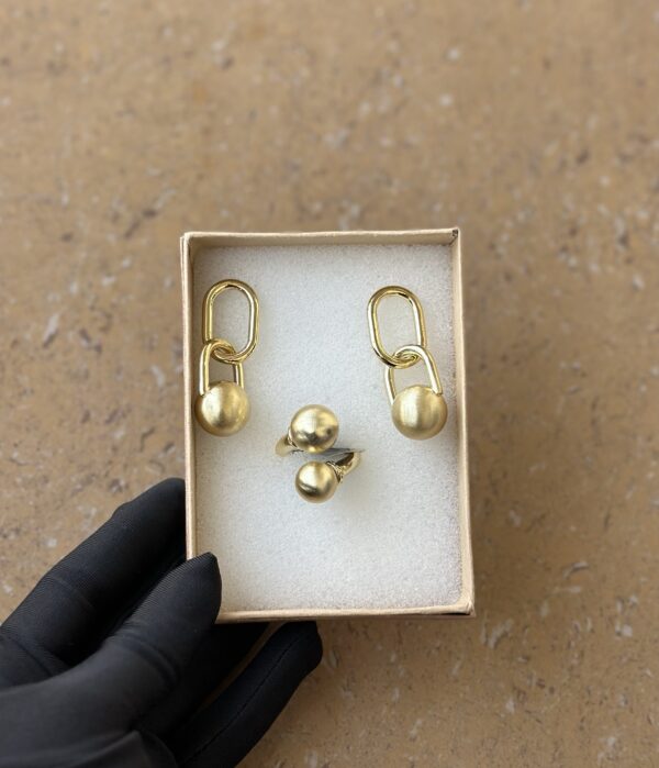 FVES025 - Earrings & Ring set
