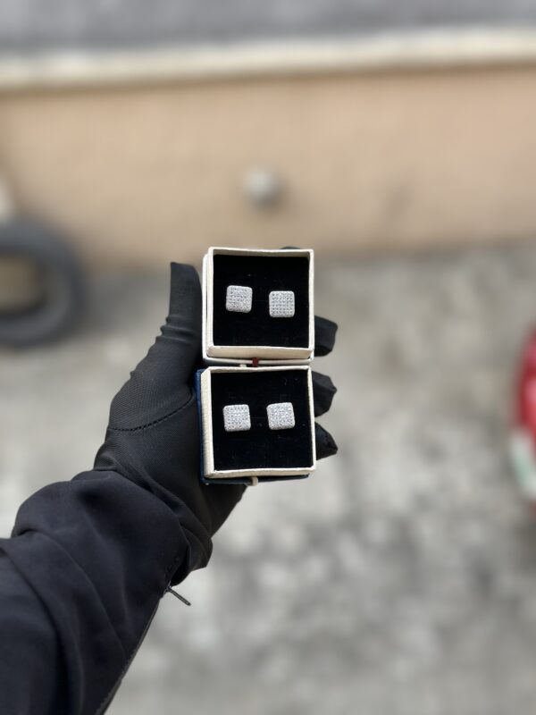 JZS3012 - Stud - Image 3