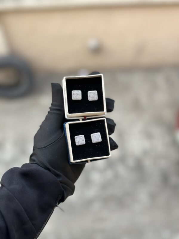 JZS3012 - Stud - Image 2
