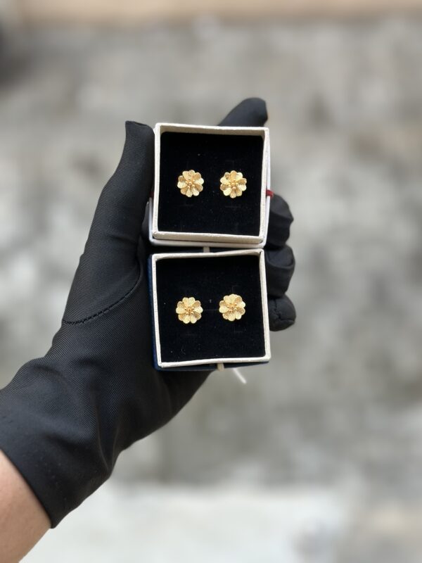 FGS005 - Stud