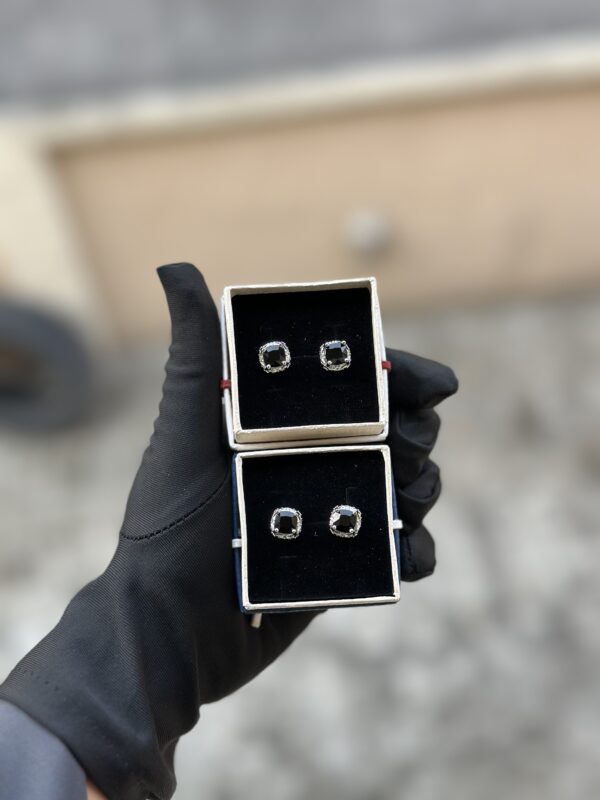 FZB007 - Stud - Image 3